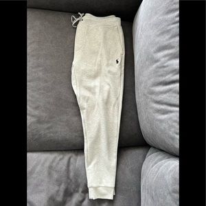 BRAND NEW! I got these as a gift a few months back and they’re too big for me.